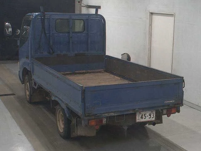 Toyota ToyoAce  с аукциона в Японии