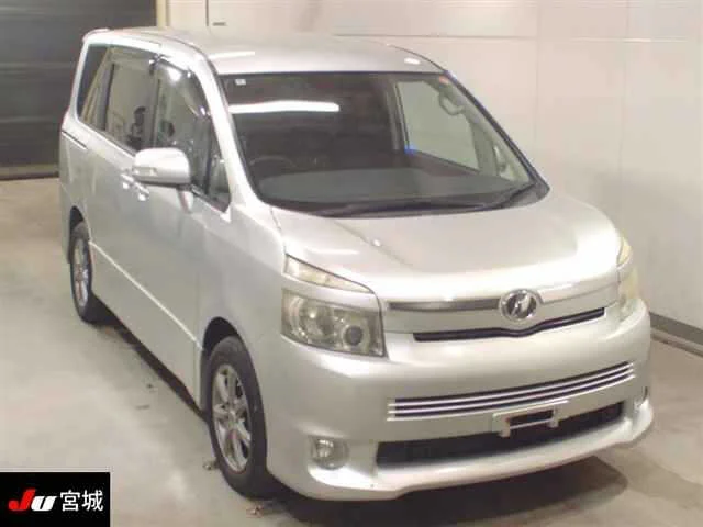 Toyota Voxy 2008