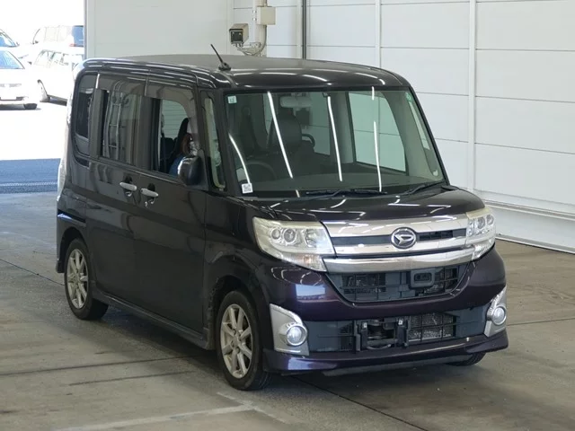 Daihatsu Tanto 2013