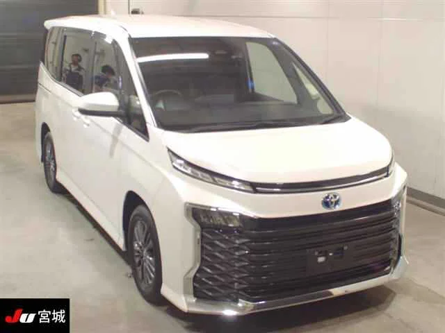 Toyota Voxy 2022