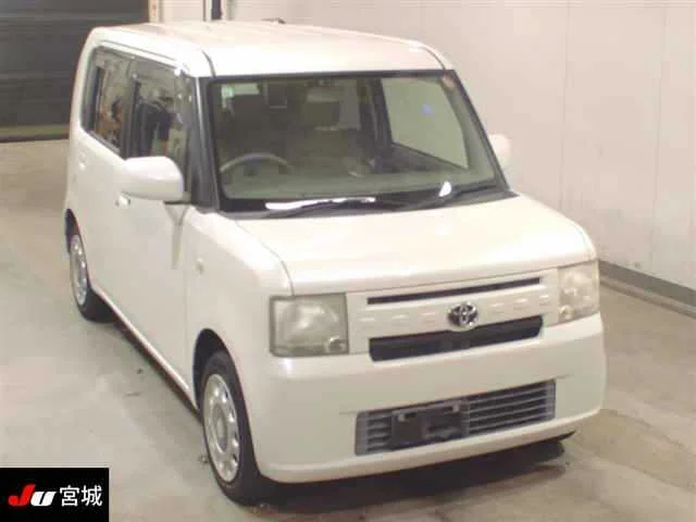 Toyota Pixis Space 2013