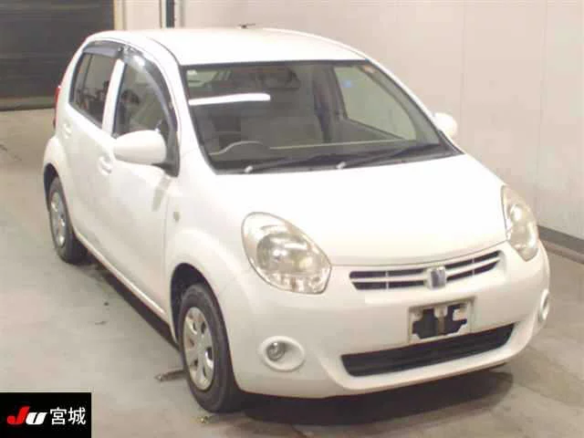 Toyota Passo 2012