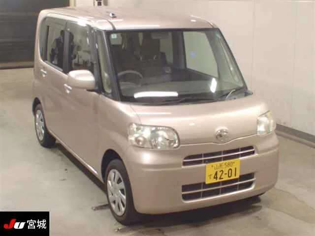 Daihatsu Tanto 2012