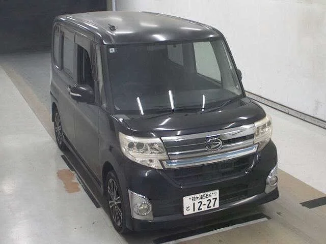Daihatsu Tanto 2014