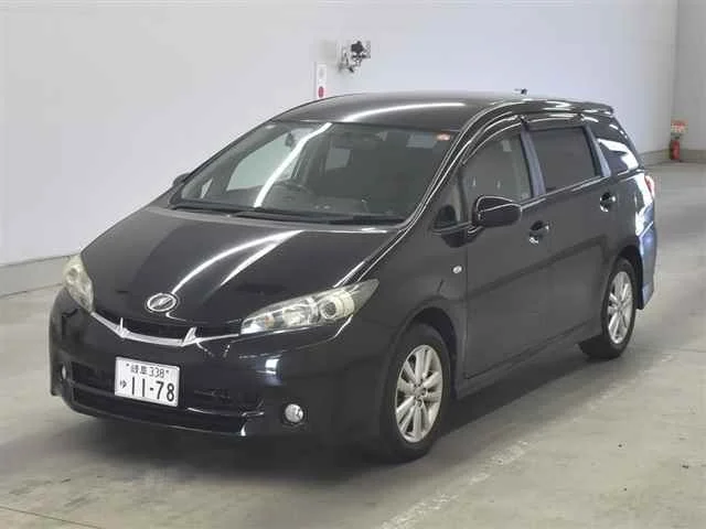 Toyota Wish  с аукциона в Японии