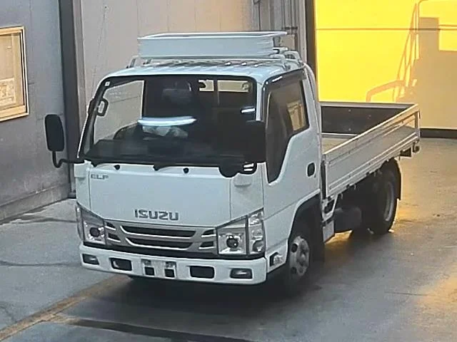 Isuzu Elf 2021