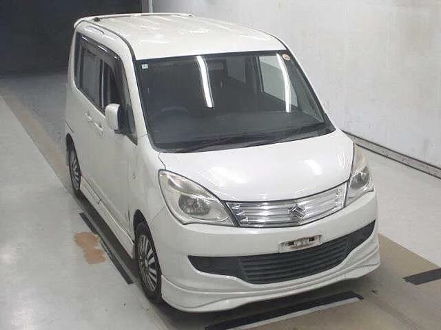 Suzuki Solio 2012