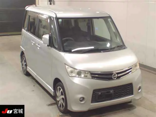 Nissan Roox 2011