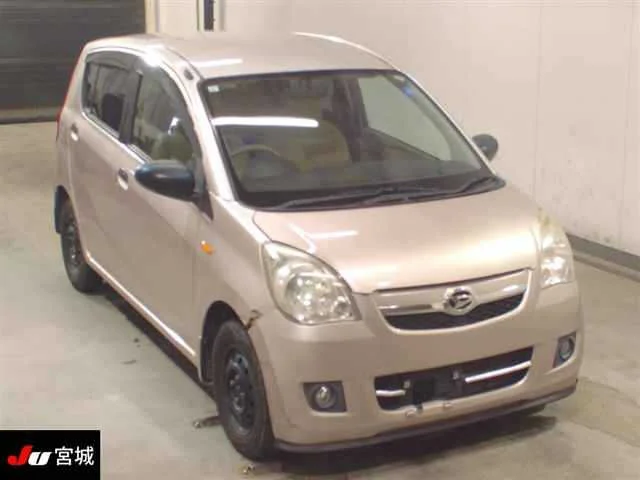 Daihatsu Mira  с аукциона в Японии