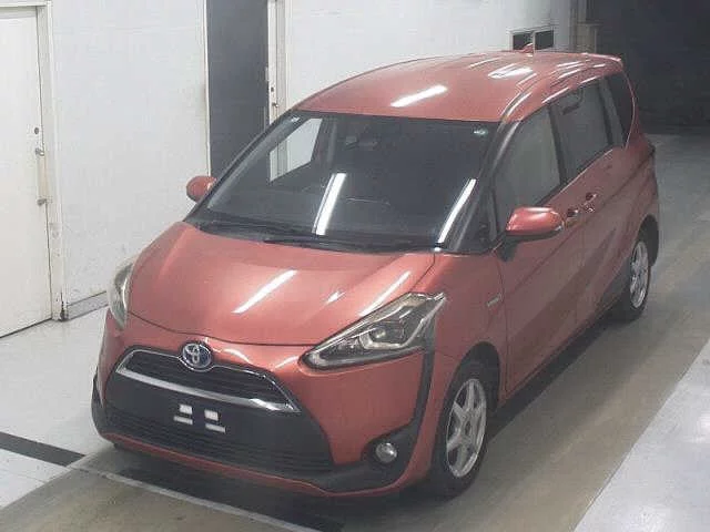 Toyota Sienta  с аукциона в Японии