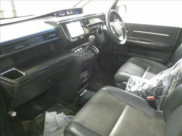 Honda Stepwgn  с аукциона в Японии