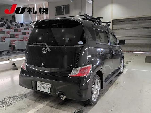 Toyota bB  с аукциона в Японии