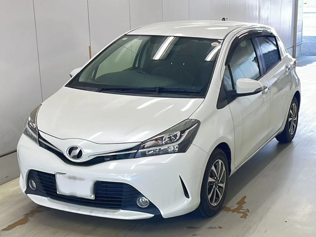 Toyota Vitz 2016