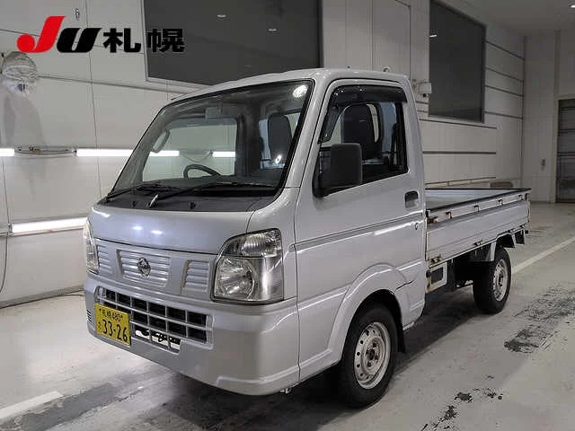 Nissan NT100 Clipper 2015