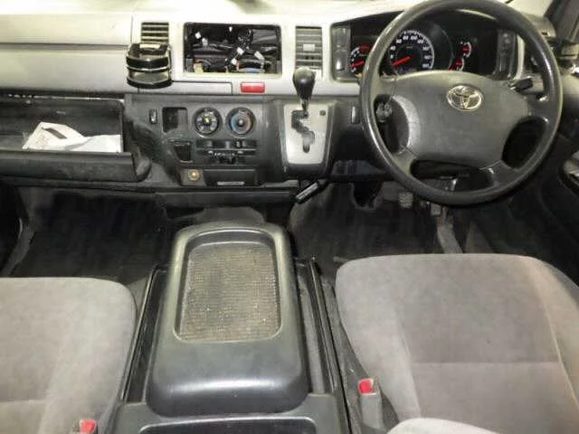 Toyota HiAce Van 2007