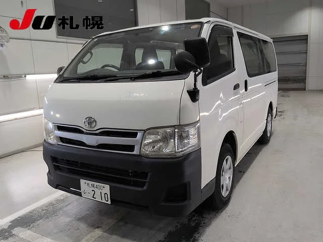 Toyota HiAce Van 2010