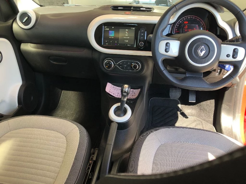 Renault Twingo  с аукциона в Японии
