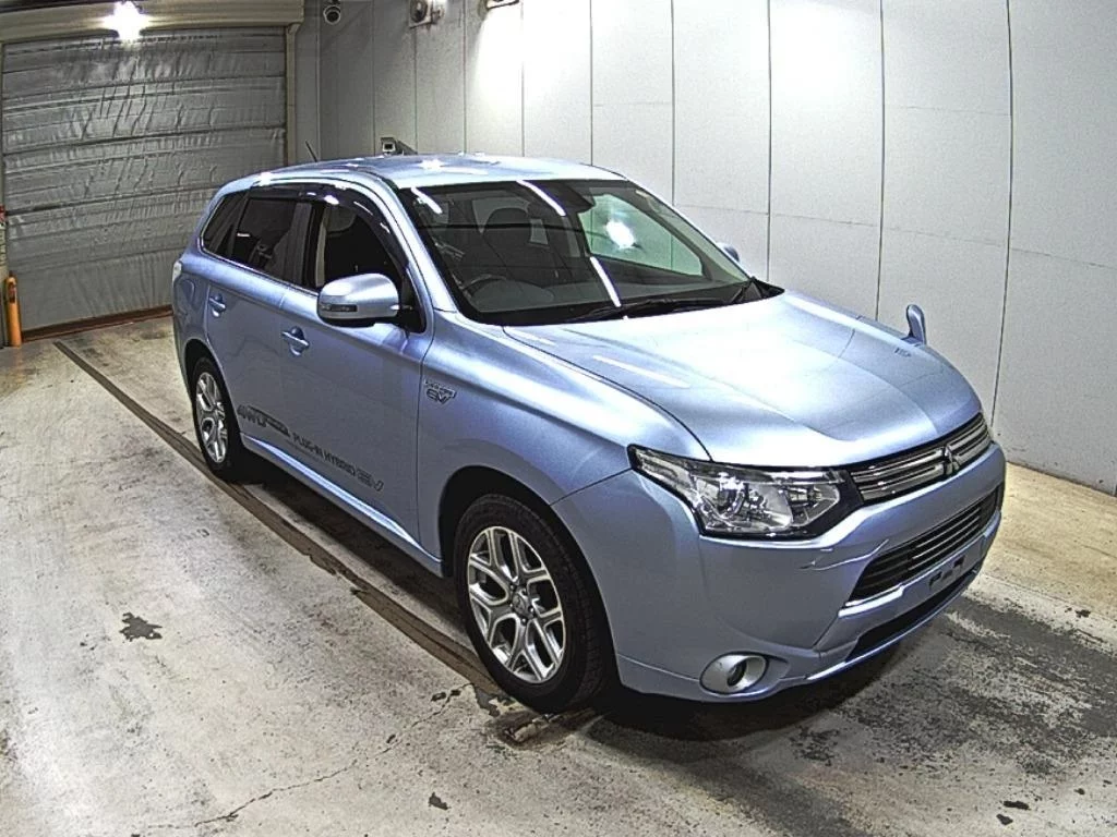 Mitsubishi Outlander 2013
