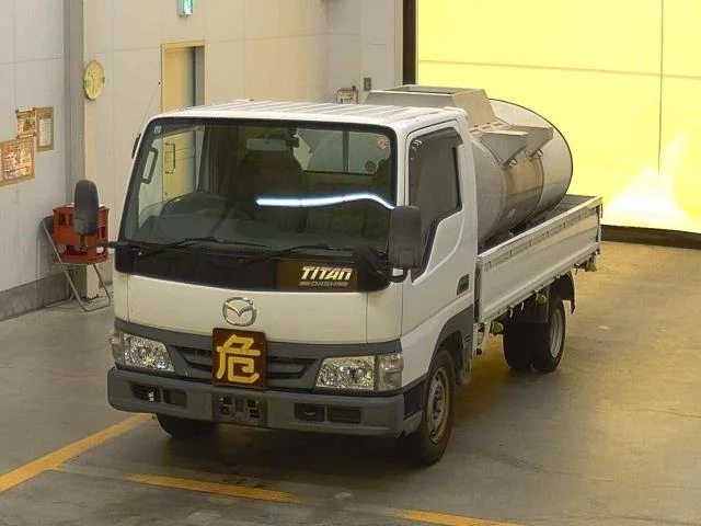 Mazda Titan 2010