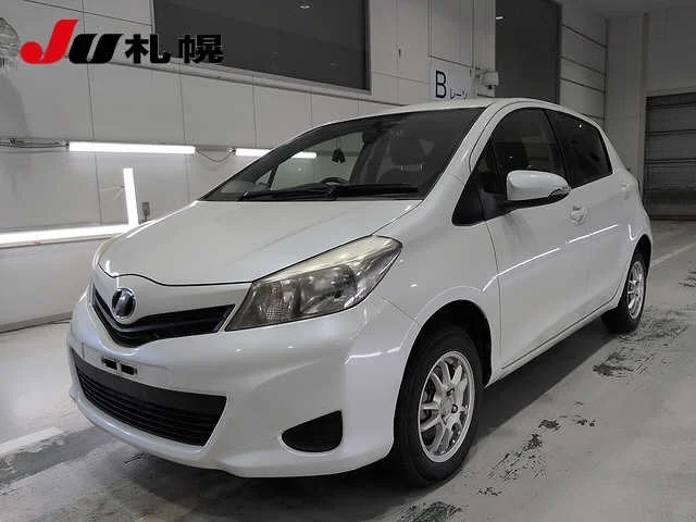 Toyota Vitz 2013