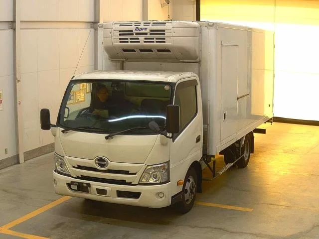 Hino Dutro  с аукциона в Японии