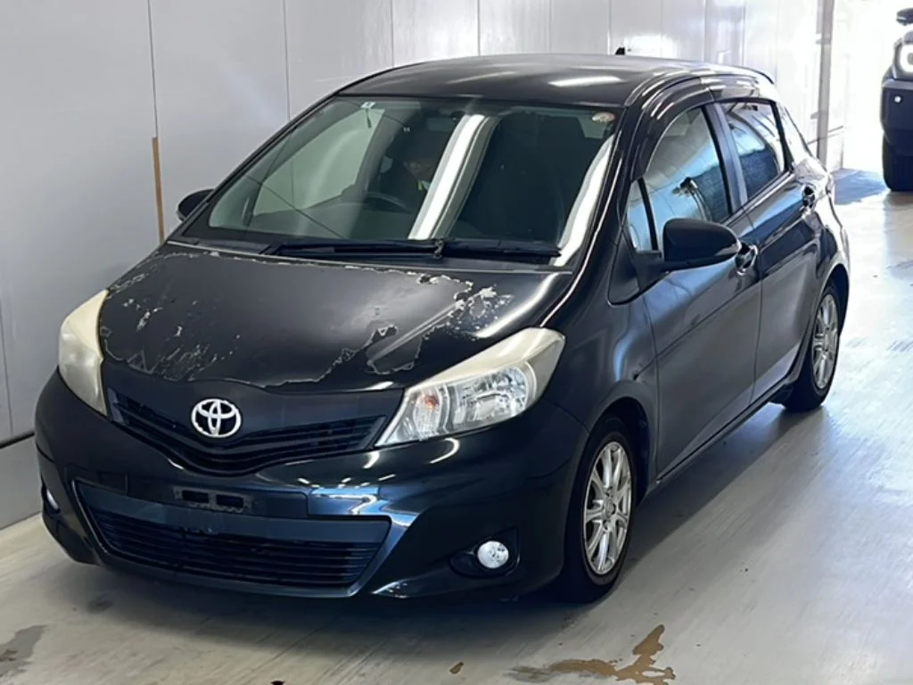 Toyota Vitz 2012