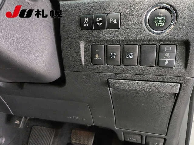 Toyota Vellfire  с аукциона в Японии