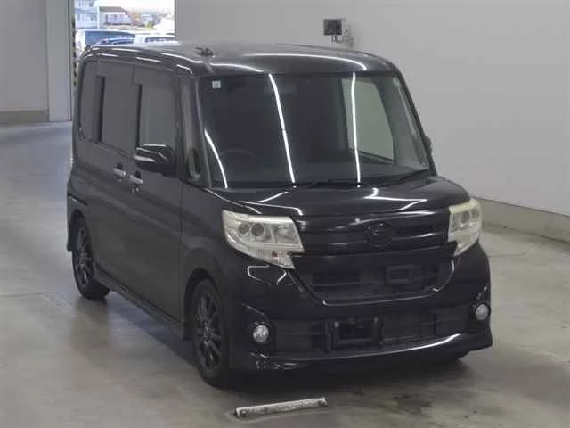 Daihatsu Tanto 2013