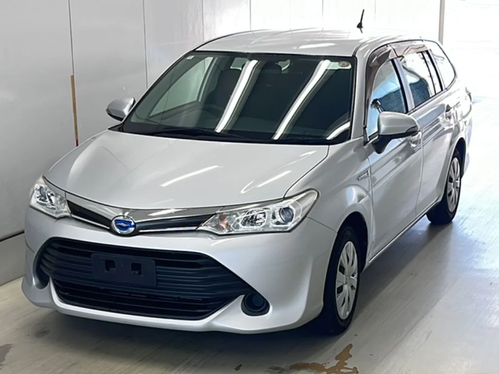 Toyota Corolla Fielder 2016