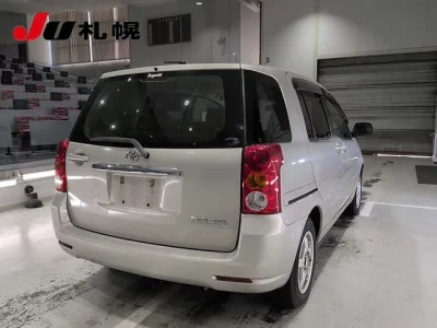 Toyota Raum