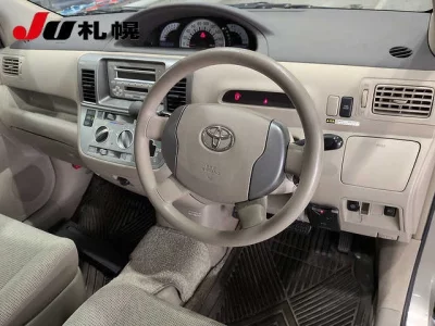 Toyota Raum