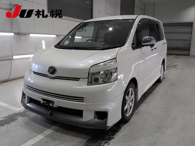Toyota Voxy 2009