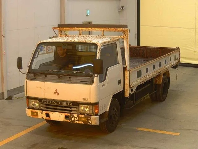 Mitsubishi Fuso Canter 1990