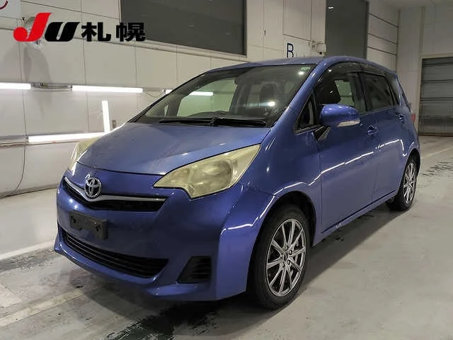 Toyota Ractis 2011