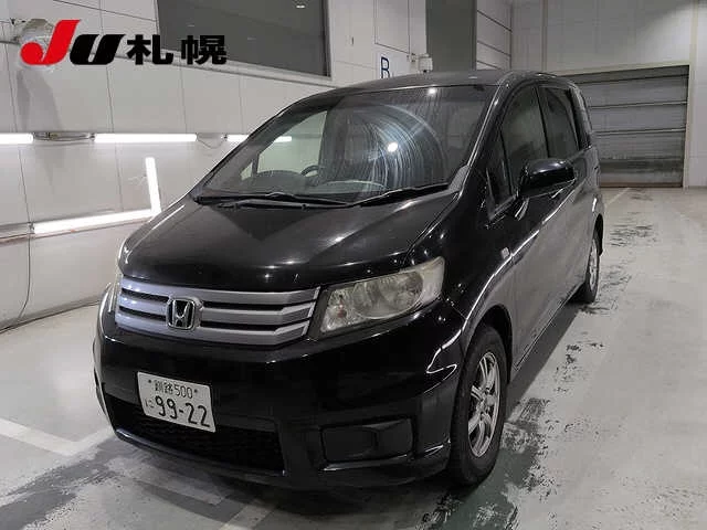 Honda Freed Spike 2013