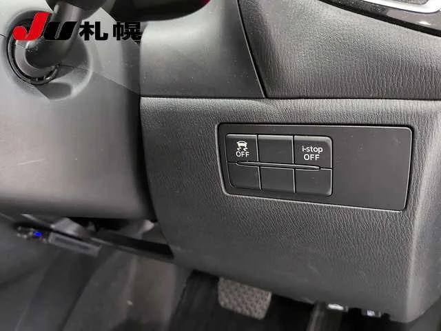 Mazda Axela  с аукциона в Японии