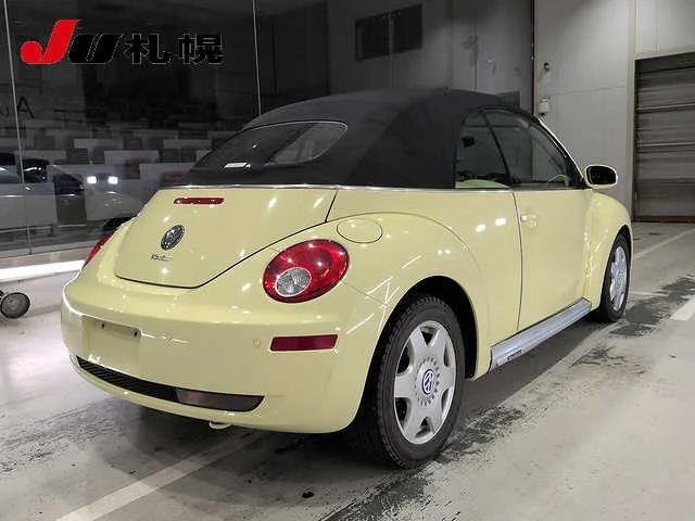 Volkswagen New Beetle  с аукциона в Японии