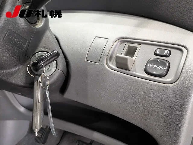 Toyota Funcargo  с аукциона в Японии