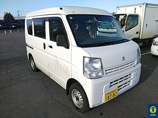 Suzuki Every 2015