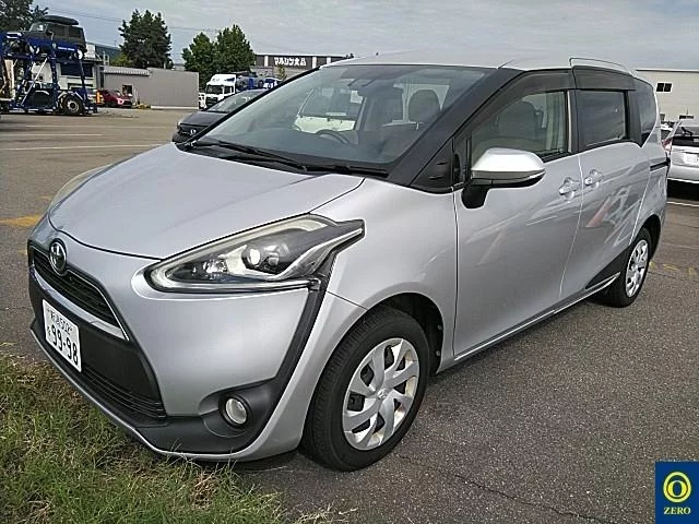 Toyota Sienta  с аукциона в Японии