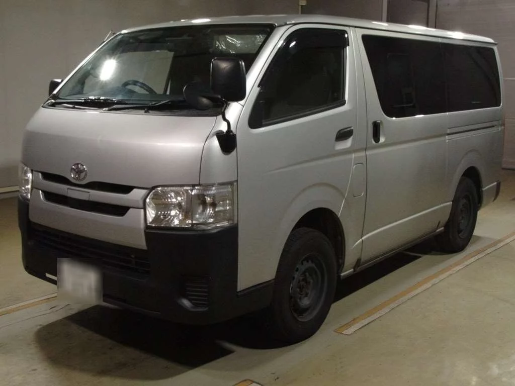 Toyota RegiusAce 2019