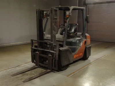 TOYOTA  FORKLIFT, 2010 — лот японского аукциона