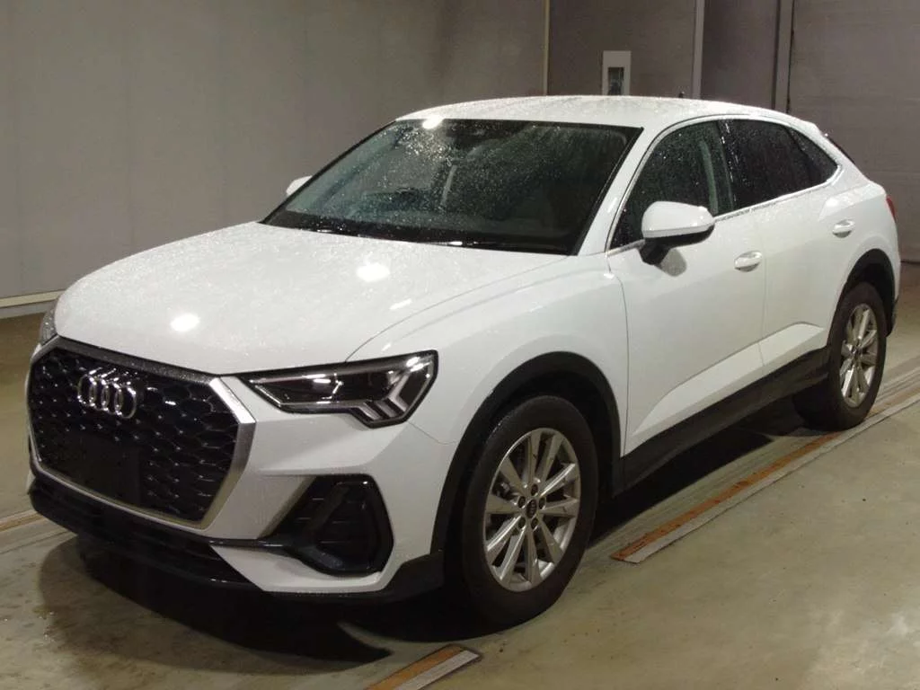 Audi Q3  с аукциона в Японии
