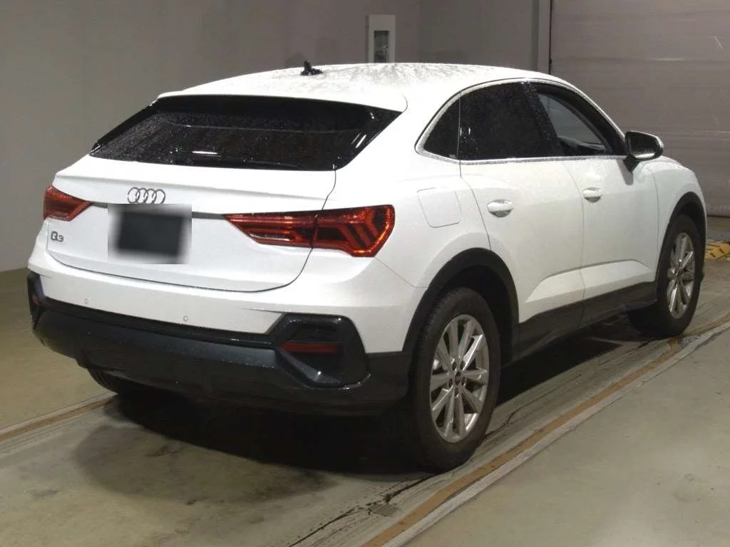 Audi Q3  с аукциона в Японии