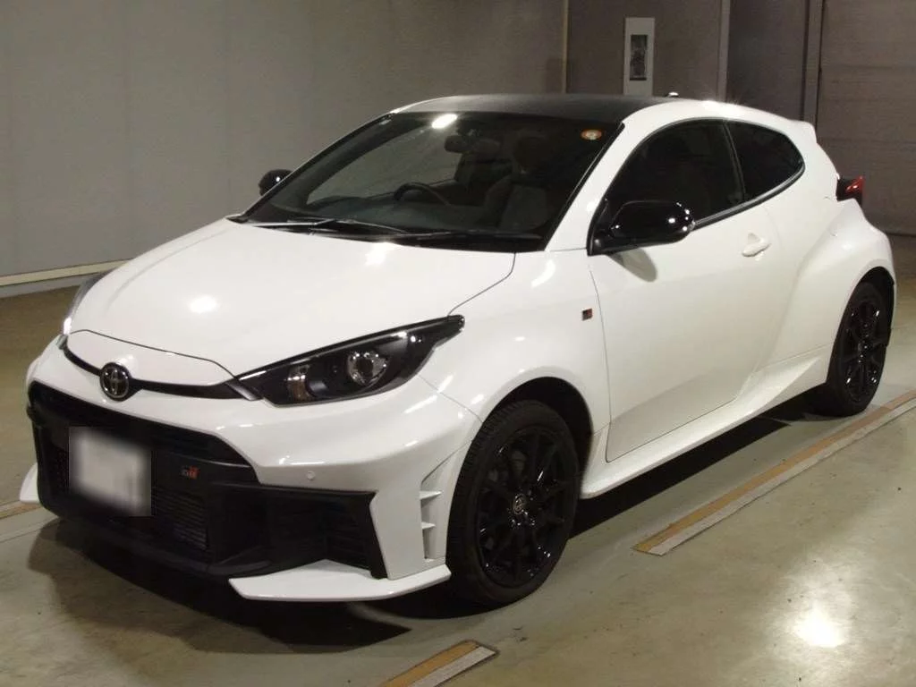Toyota GR Yaris  с аукциона в Японии