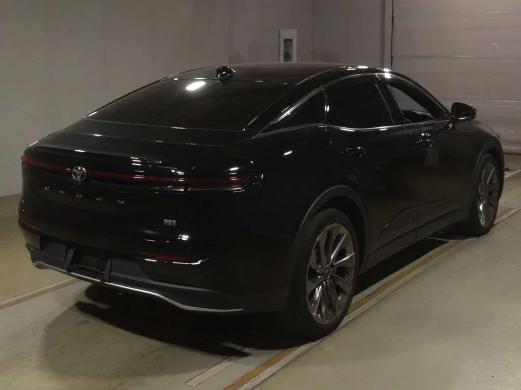 Toyota Crown Crossover 2024