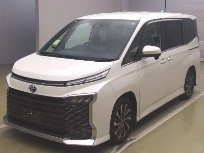 TOYOTA VOXY, 2024 — лот японского аукциона
