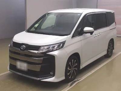 TOYOTA NOAH