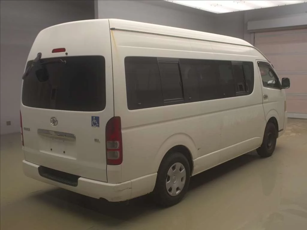 Toyota HiAce 2009