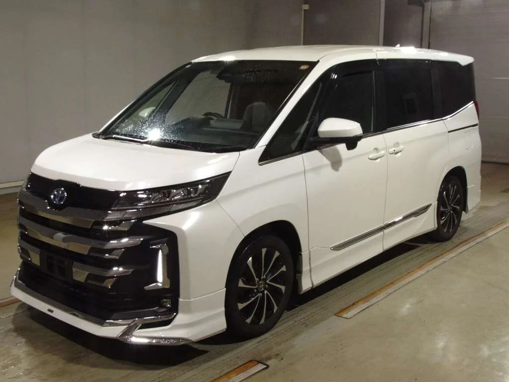 Toyota Noah 2023